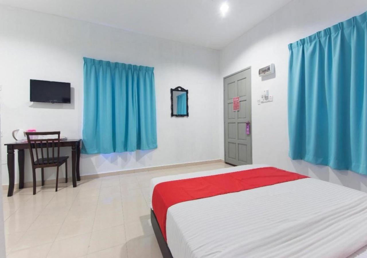 Alpha Motel Пантай-Сенанг Экстерьер фото
